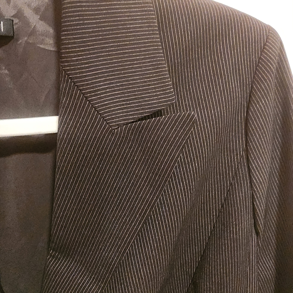 Tahari Blazer - like new!